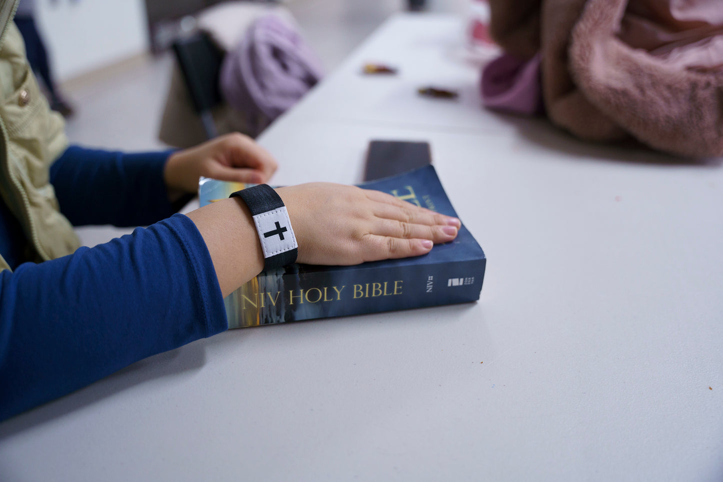 Jesus is King - Christian NFC Bracelet